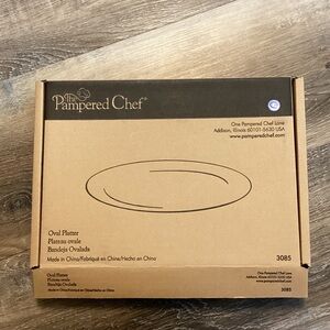 New-Pampered Chef Oval Platter in Classic Brown